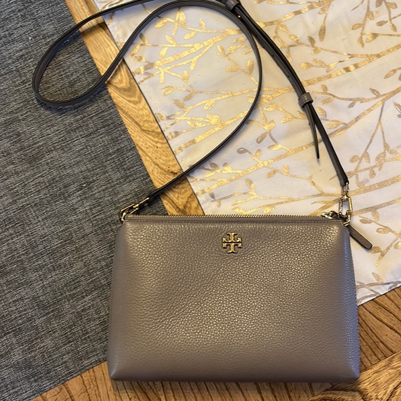 Tory Burch Bags Kira Pebbled Leather Wallet Crossbody Bag Poshmark